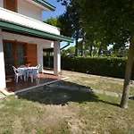 Two-level Flat With Shared Pool Apartment Bibione