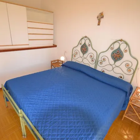 Two-level Flat With Shared Pool Apartamento